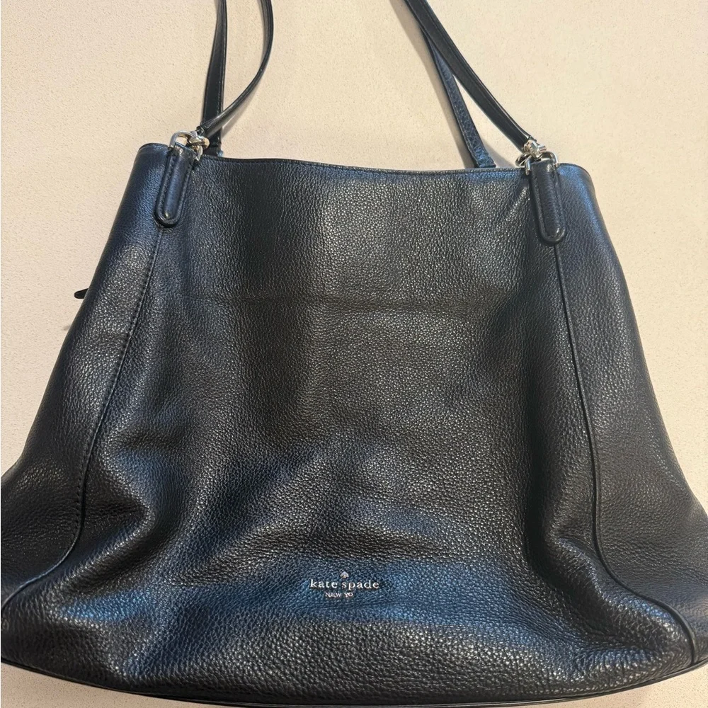 Multiple brands/purses - Picture 4 of 11